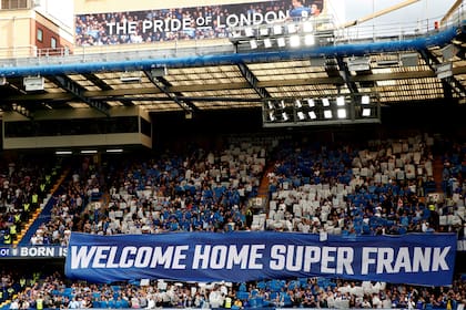 La recepción de los hinchas de Chelsea a Frank Lampard fue estupenda por su pasado como futbolistas, pero la campaña como DT dejo mucho que desear