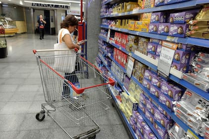 La recesión ya se siente entre los supermercados, que en promedio registraron una caída del 3,8% en sus ventas en enero