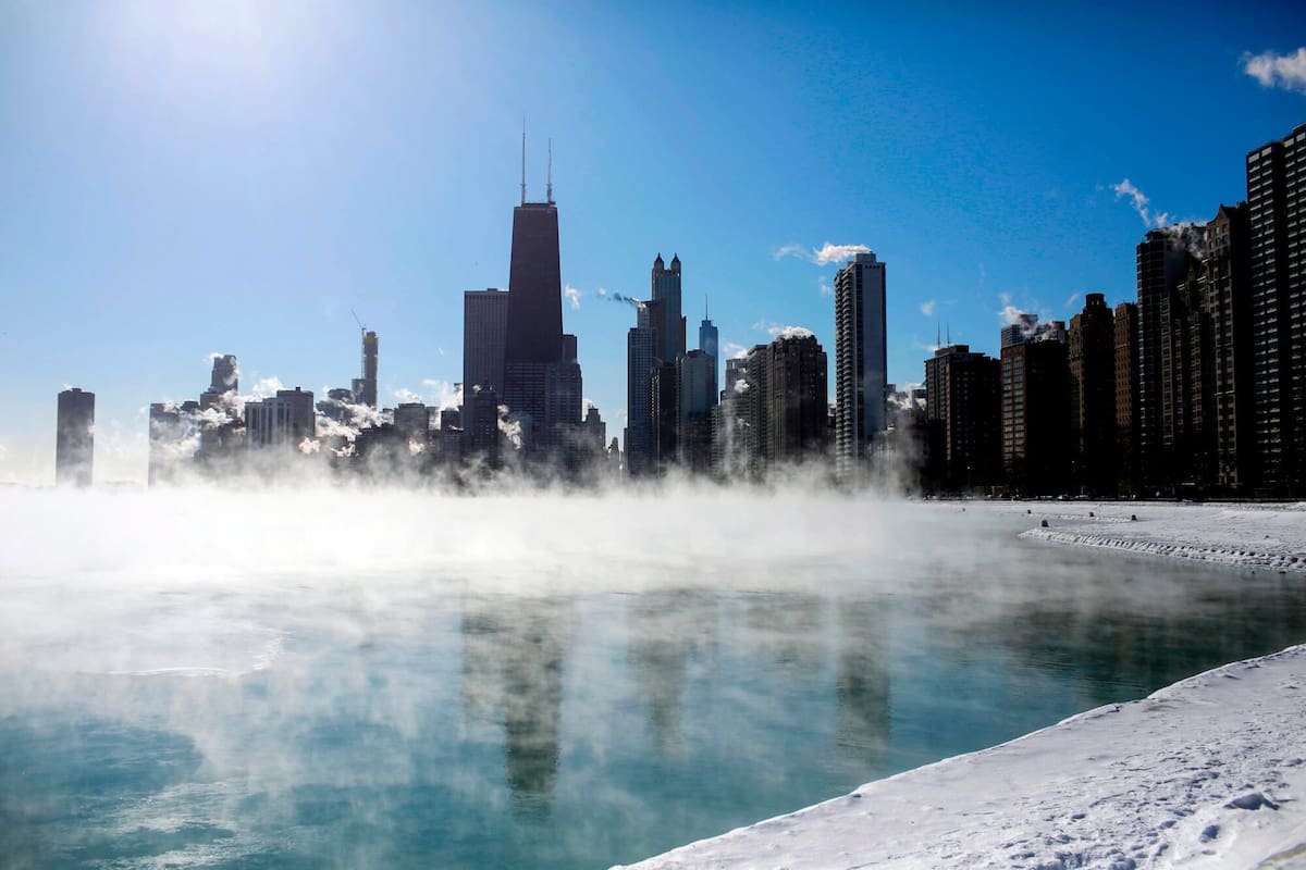 La reciente tormenta invernal en Illinois presentó una distribución desigual de nieve