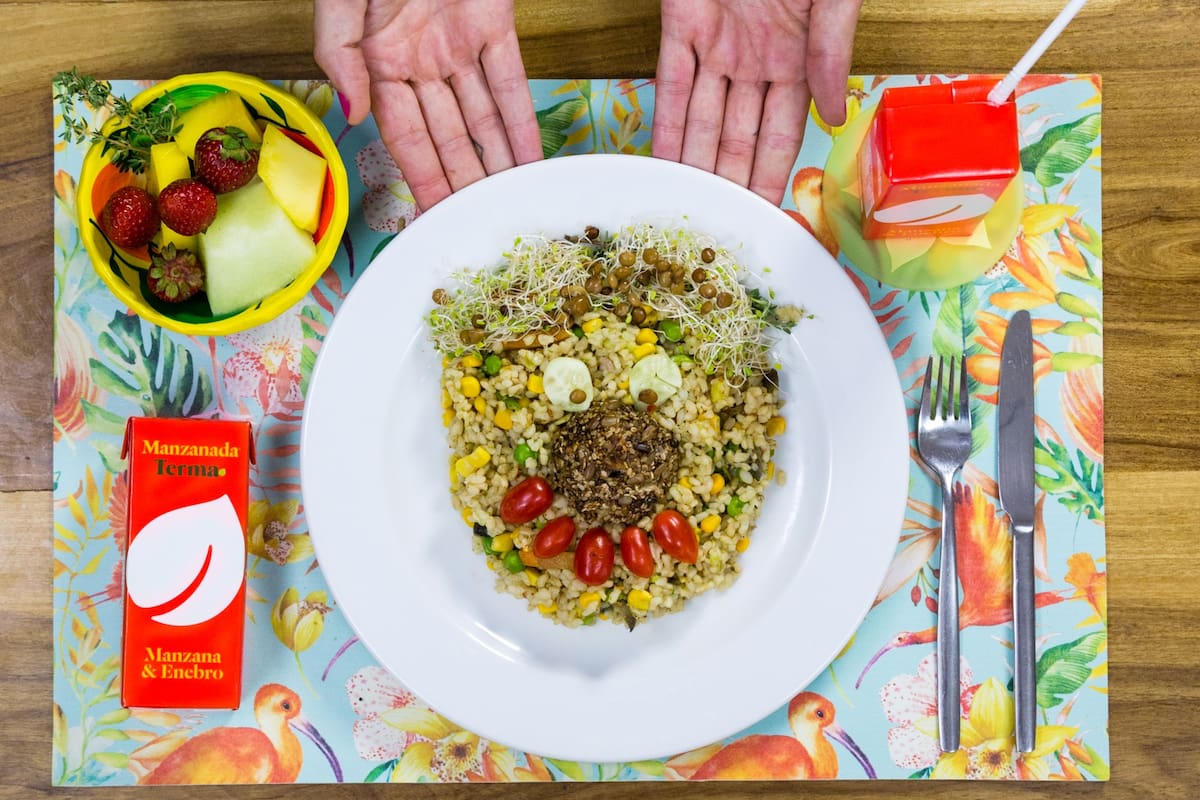 La reconocida instagramer @lachinacocina preparó diferentes recetas que te van a ayudar a resolver las comidas diarias escolares que son ideales para ser acompañadas con las Limonadas Terma
