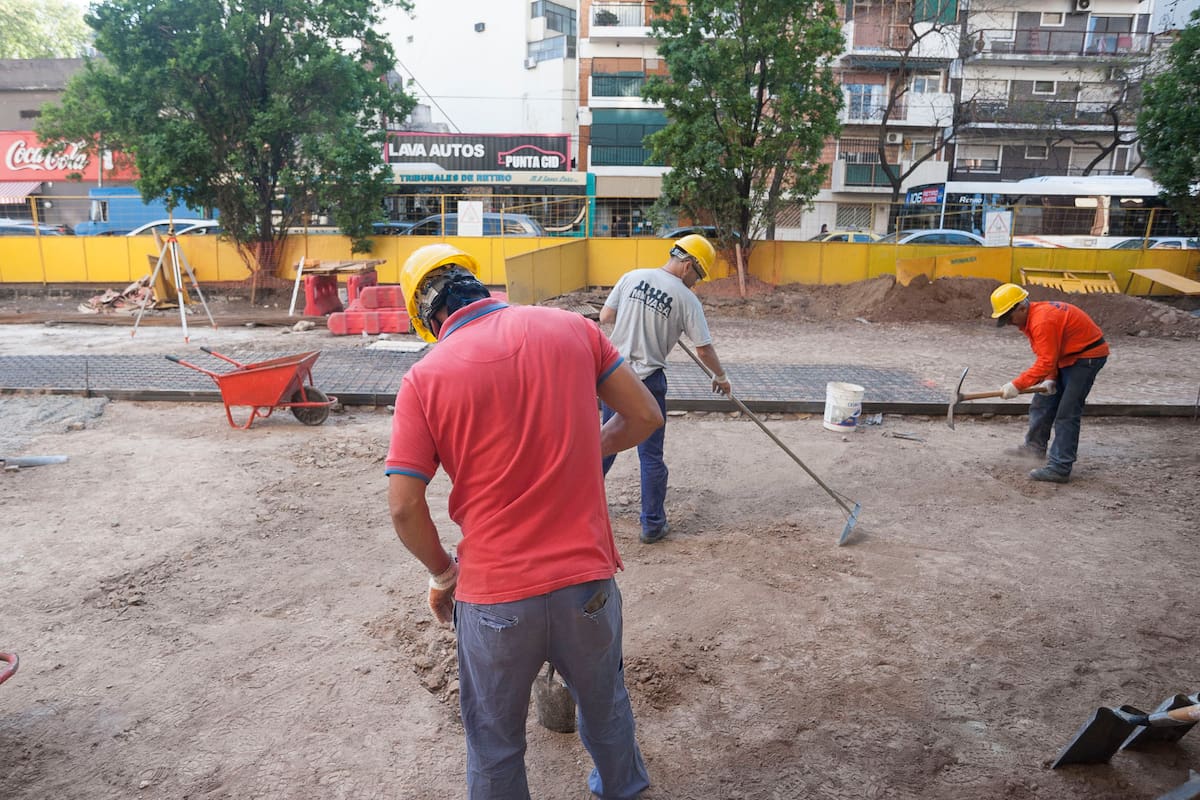 La reconversión de la avenida Honorio Pueyrredón, donde se suprimirán carriles para instalar un espacio verde, será una de las obras que continuarán el año próximo