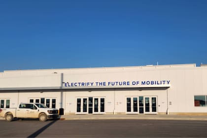 La reconversión del complejo industrial de Glendale pone en riesgo miles de empleos vinculados a la producción de baterías