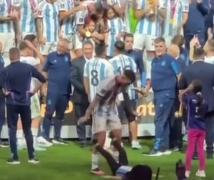 La recordada caída de Giovanni Paredes en Qatar 2022 (Foto: X)