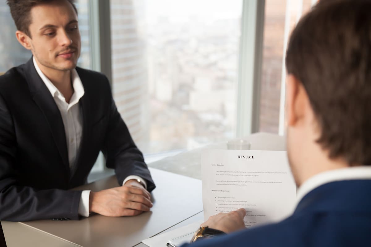 La recuperación de los salarios es un tema urgente para los empleados