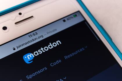 La red social Mastodon, que hasta ahora figura como una de las alternativas más seguras a Twitter, ha registrado 40.000 nuevos usuarios en un solo día después de que Elon Musk adquiriese esta otra plataforma por un valor de 44.000 millones de dólares