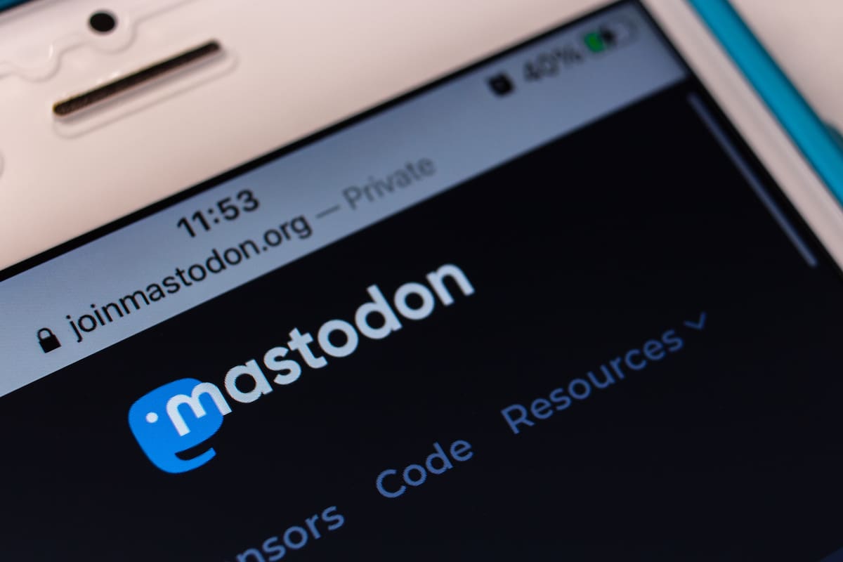La red social Mastodon, que hasta ahora figura como una de las alternativas más seguras a Twitter, ha registrado 40.000 nuevos usuarios en un solo día después de que Elon Musk adquiriese esta otra plataforma por un valor de 44.000 millones de dólares