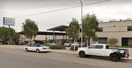 La redada ocurrió el pasado 27 de marzo en San Diego Powder & Protective Coatings, empresa localizada en Magnolia Avenue