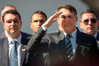 Populistas de derecha, en guerra con la historia