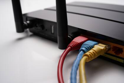 La regulación del estándar Wi-Fi 6E en la Argentina permitirá preparar el espectro local para la futura llegada de nuevos dispositivos inalámbricos que mejorarán la conectividad inalámbrica hogareña y comercial