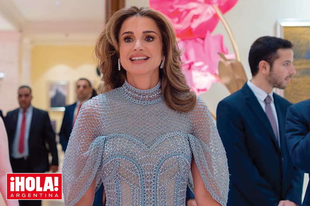 La reina hachemita, impactante, en Jordania.