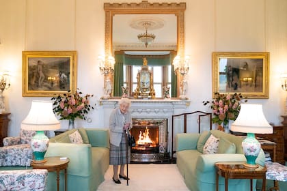 La reina Isabel, antes de recibir a Liz Truss, el pasado martes, en el Castillo de Balmoral