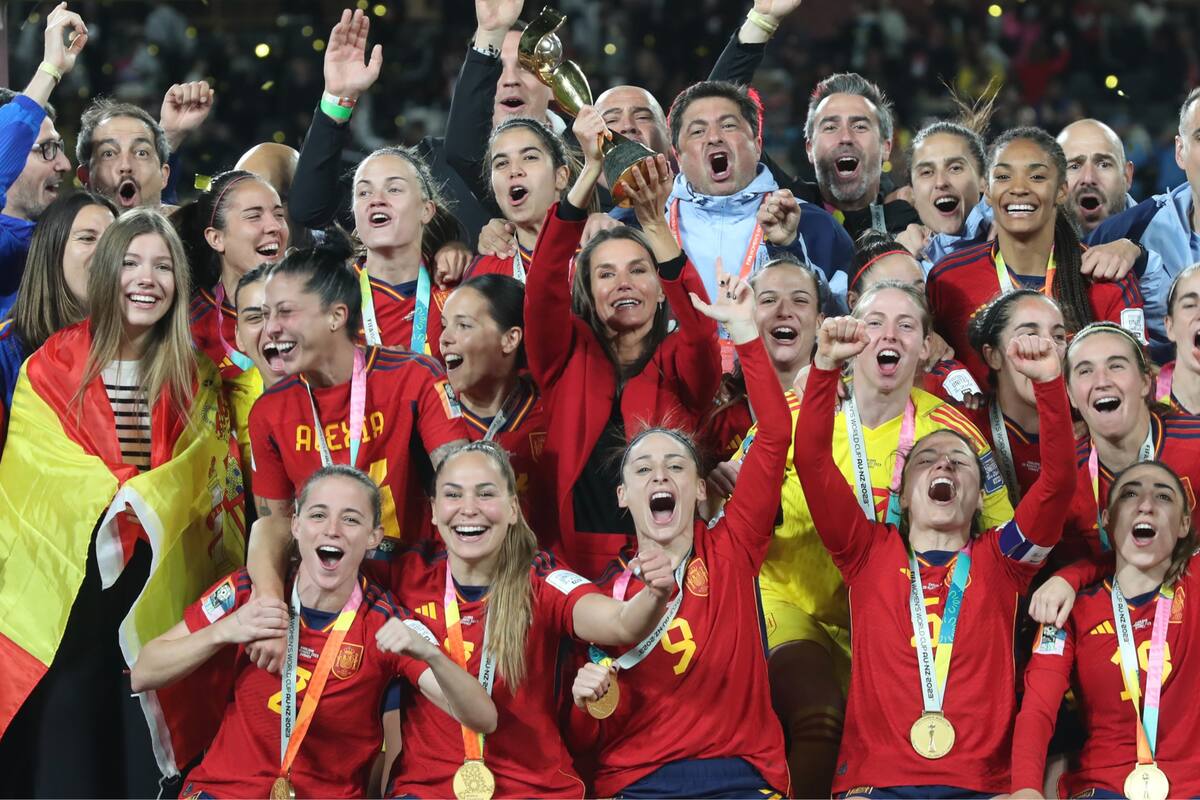 La reina Letizia festejó el triunfo de la Selección Española de Fútbol Femenino