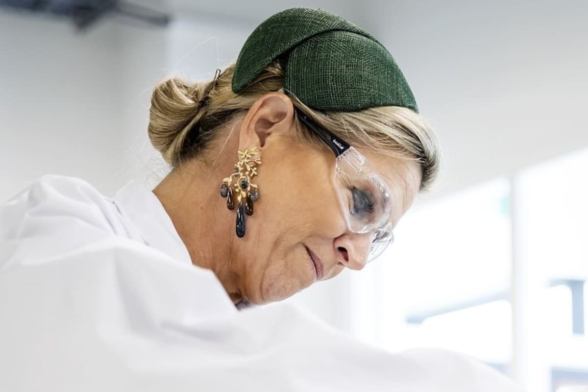 La reina Máxima fue científica por un día y causó sensación con su outfit (Foto: Instagram @koninklijkhuis)