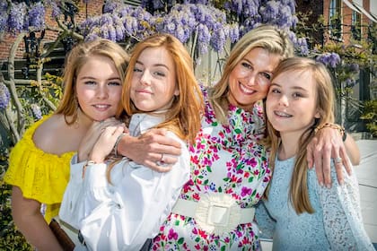 La reina Máxima junto a sus tres hijas: las princesas Amalia, Ariane y Alexia