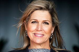 La reina Máxima se robó todas las miradas con su elegante y cómo look de viaje