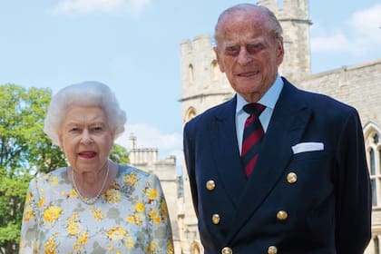 La reina verá suspendida una centenaria tradición británica debido al coronavirus. Fuente: HOLA - Crédito: Gtres