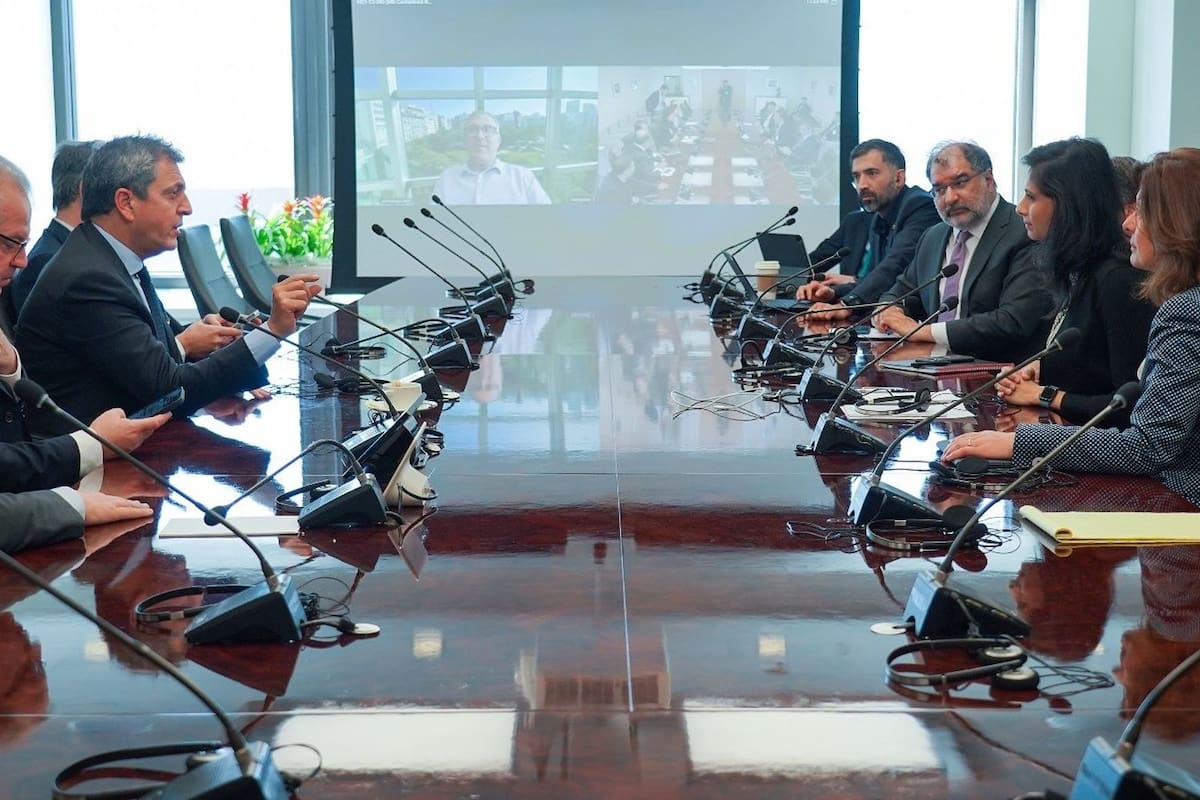 La relación de la Argentina con el Fondo Monetario Internacional es siempre tema de controversia entre los políticos