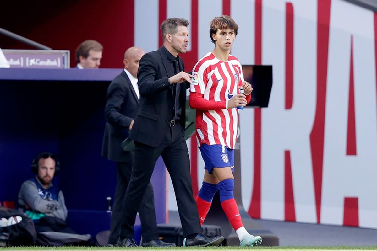 La relación entre João Félix y su entrenador Diego Simeone es irremontable, por lo que el delantero dejará Atlético de Madrid para ir a préstamo a Chelsea