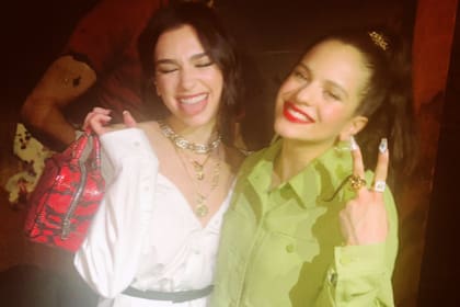La relación entre Rosalía y Dua Lipa excede la admiración mutua