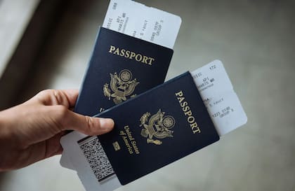 La renovación de un pasaporte estadounidense puede hacerse por correo