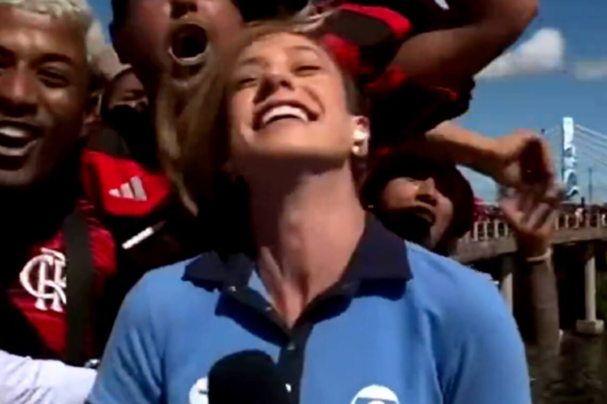 La reportera de la cadena Globo, Duda Dalponte, fue agredida en vivo por hinchas de Flamengo durante un reportaje para el programa Jornal Hoje