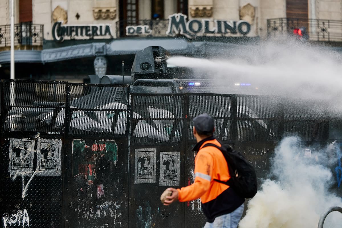 La represión se produjo frente al Congres