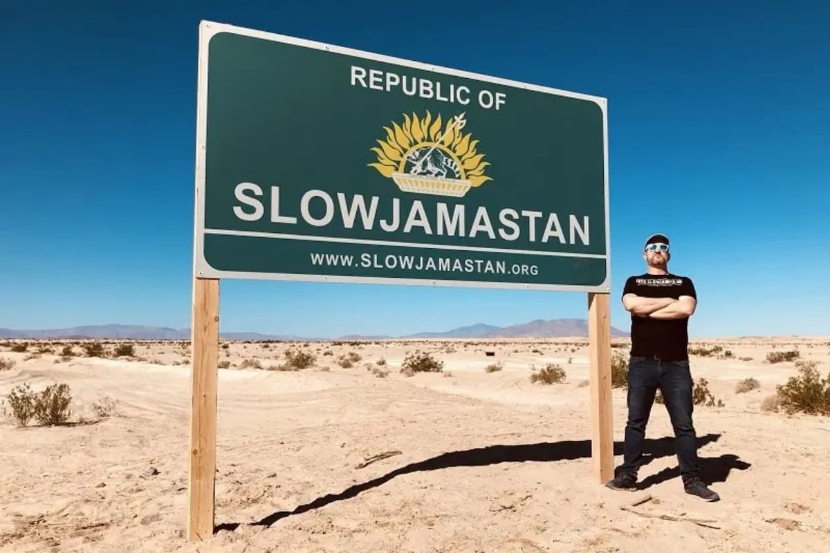 La República de Slowjamastan se localiza en el condado de Imperial, al sur de California