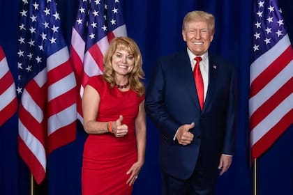 La republicana Stacy Garrity se muestra como una "gran aliada" del presidente Donald Trump y cuenta con el apoyo del Partido Republicano de Pensilvania