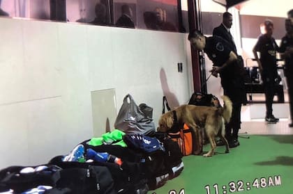 La requisa a la utilería de Boca antes de entrar al vestuario