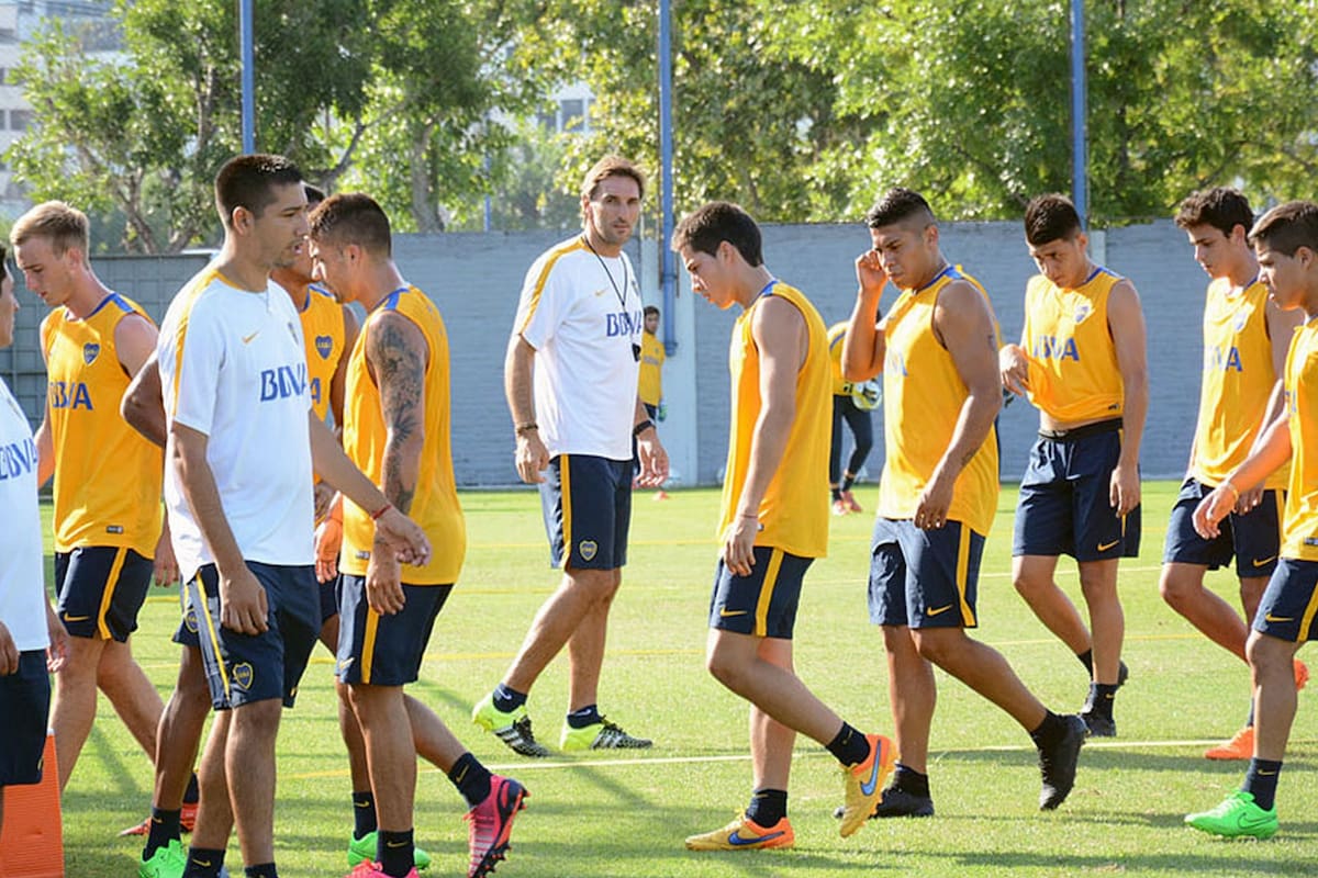 La reserva de Boca, al mando de Rolando Schiavi, es el último escalón hacia la primera, a la que muchos no llegan; otros no se afianzan y son vendidos