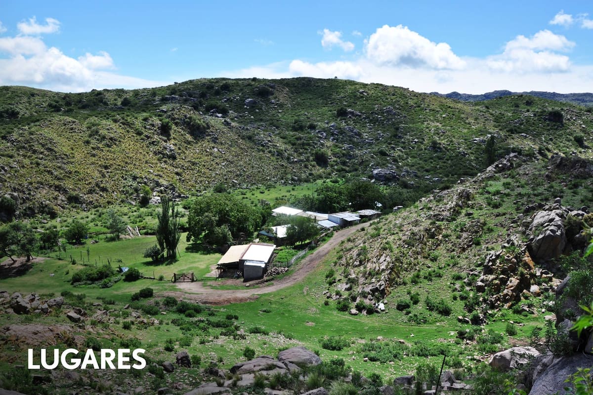 La reserva donde se encuentra la posada es un tesoro, no solo por su ubicación privilegiada sino también por ser un mirador perfecto de los cóndores