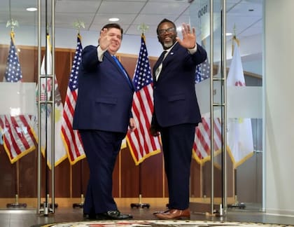 La respuesta del alcalde Brandon Johnson y el gobernador JB Pritzker a Donald Trump