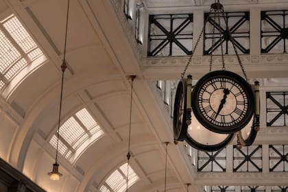 La restauración del edificio comenzó en 2015 y, luego de varias etapas, culminó el año pasado. Aunque todavía resta el trabajo en la zona de los andenes.