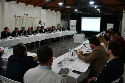 La reunión de la Mesa del Maní