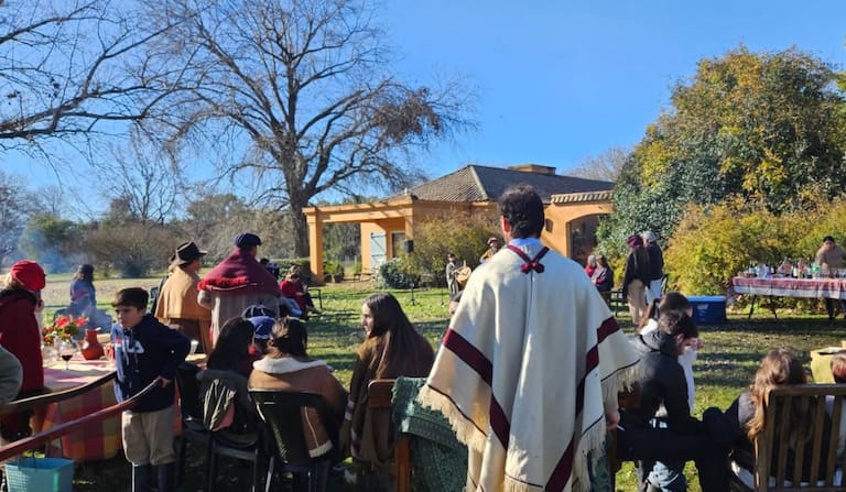 La reunión de los familiares de Güees se extendió durante todo el domingo previo al feriado por el general salteño
