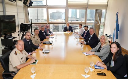 La reunión del canciller Quirno con el ministro Presti y sus equipos