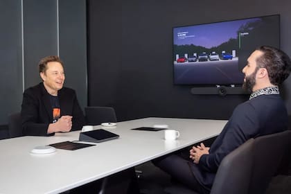 La reunión entre Musk y Bukele estuvo llena de halagos. Imagen del Gobierno de El Salvador.