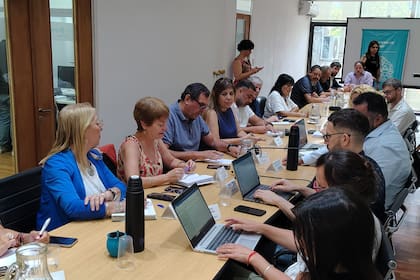 La reunión paritaria de este martes, entre los gremios y el gobierno bonaerense