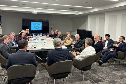 La reunión se dio en el marco de encuentros que el Gobierno quiere mantener con las entidades