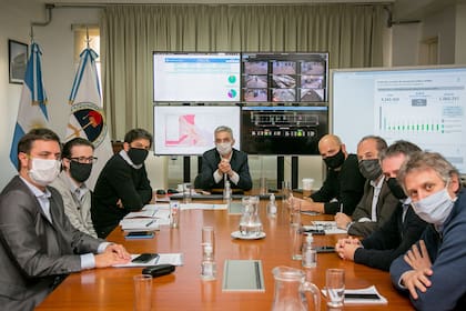 Del encuentro con Meoni participaron Eduardo Villalba, Agustín Simone, Carlos Bianco, Alejo Supply, Darío Ruiz, Marcelo D’Alessandro, Felipe Miguel, Juan José Méndez, Martín Ferreiro y Martín Marinucci