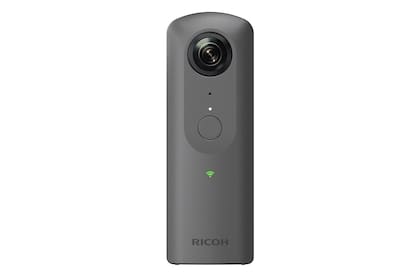 La Ricoh Theta V es una evolución de la cámara 360 pionera en el segmento, lanzada al mercado en 2014
