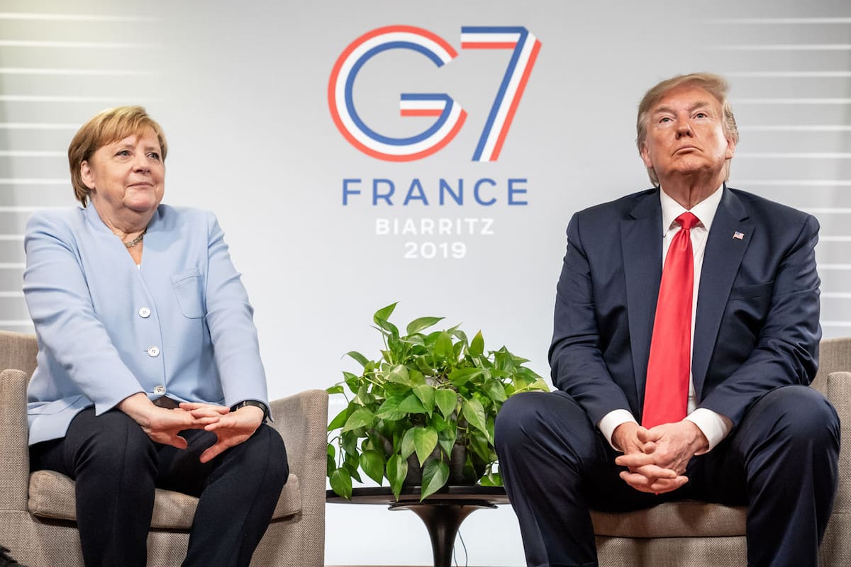 La risa de Angela Merkel ante una declaración de Donald Trump que la sorprendió