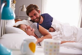 El mejor indicador de una conexión sexual es que las dos personas se rían juntas