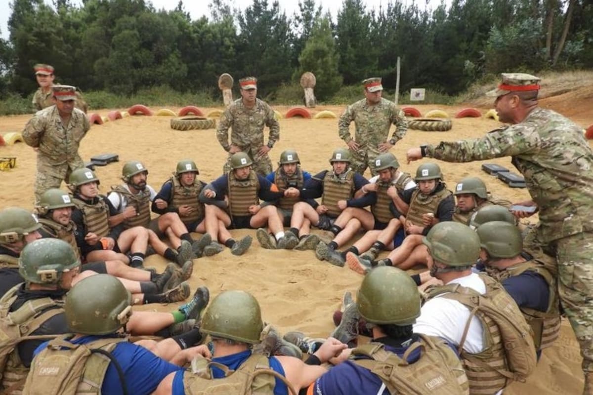 La ronda de los "soldados" chilenos, un entrenamiento completamente diferente para Los Cóndores antes del Mundial