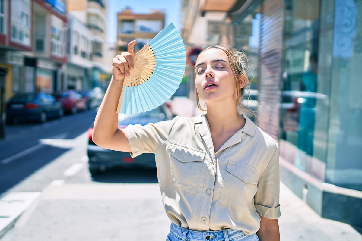 La ropa que se usa en los días de verano puede hacer la diferencia para no sufrir el calor
