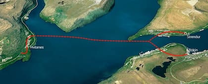 La rotonda permite una conexión con Streymoy y las dos bahías del fiordo de Skálafjørður, en la isla de Eysturoy
