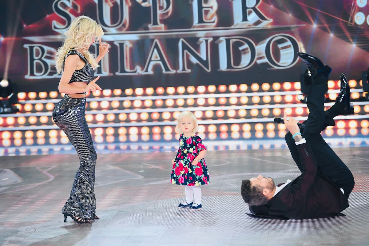 La rubia vedette volvió a la pista del "Bailando" y habló sobre su nuevo rol de madre y su reciente relación con un amigo de Donald Trump