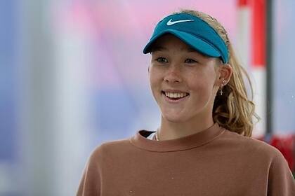 La rusa Mirra Andreeva, de apenas 16 años, marca tendencia en el circuito femenino: ganó su primer partido en Roland Garros
