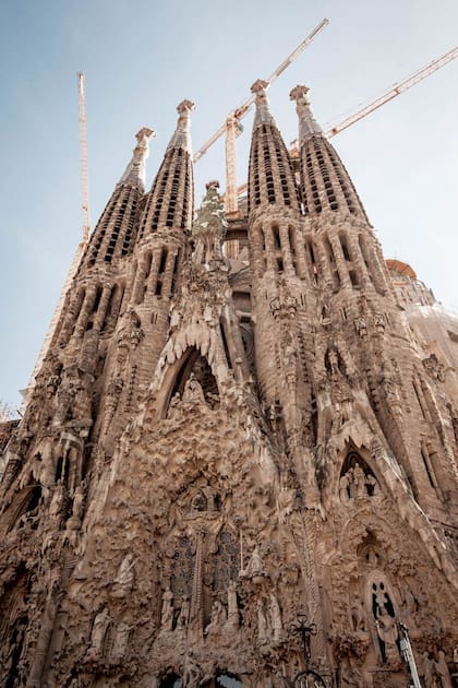 La Sagrada Familia, obra emblemática del modernismo catalán