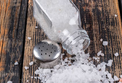 La sal apelmazada es un problema a la hora de cocinar